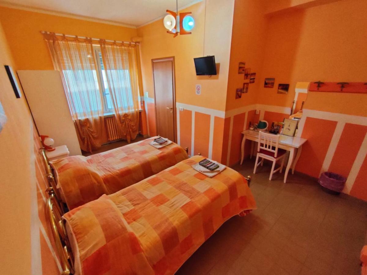 Hotel Serenella ตูริน ภายนอก รูปภาพ