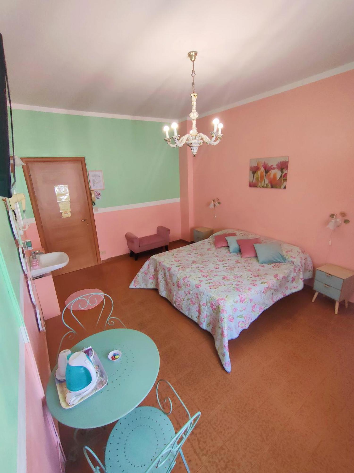 Hotel Serenella ตูริน ภายนอก รูปภาพ